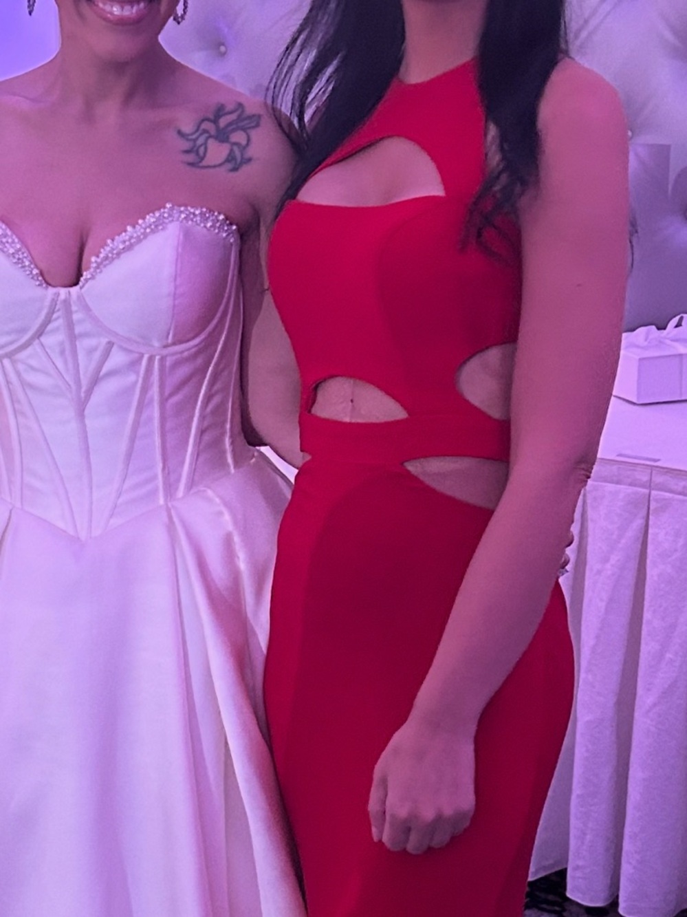 🤩RED MIDI GOWN WITH CUTOUTS
